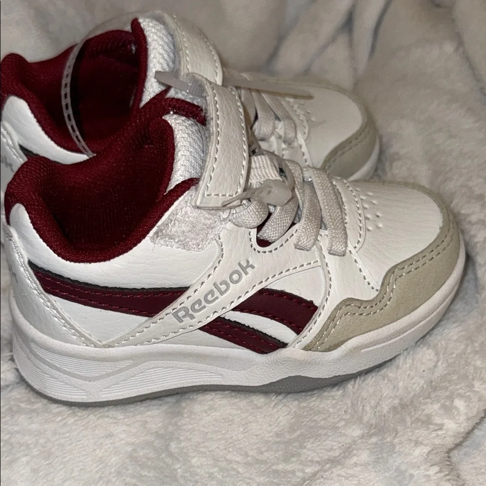 Reebok BB4900 Toddler Sneakers Sz 5 – White & Burgundy NWT